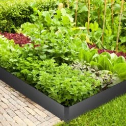 40 In. X 8 In. Black Steel Lawn Edging Garden Edging Landscape Edging Garden Border Edging For Landscaping (6-Pieces) 17 40 In. X 8 In. Black Steel Lawn Edging Garden Edging Landscape Edging Garden Border Edging For Landscaping (6-Pieces) -Vevor black vevor metal edging cppz6g40yc8ycg001v0 31 1000